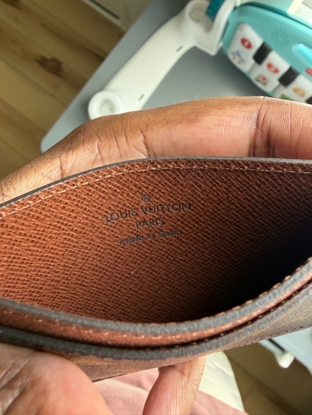 Louis Vuitton Card Holder in Armagnac - Picture 5 of 8